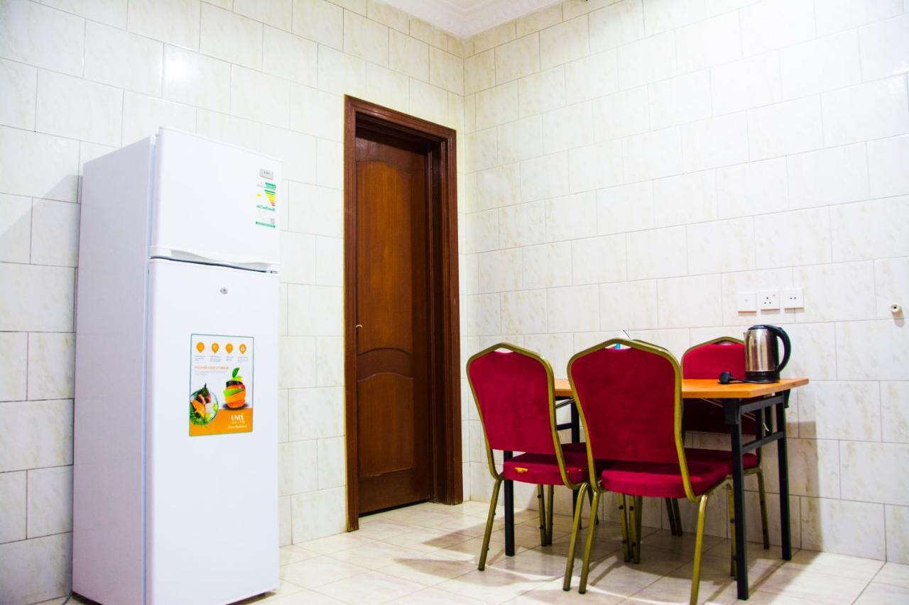 اجنحه البيداء للوحدات السكنيه فرع الجنوبي Abyar 'Ali Exteriör bild